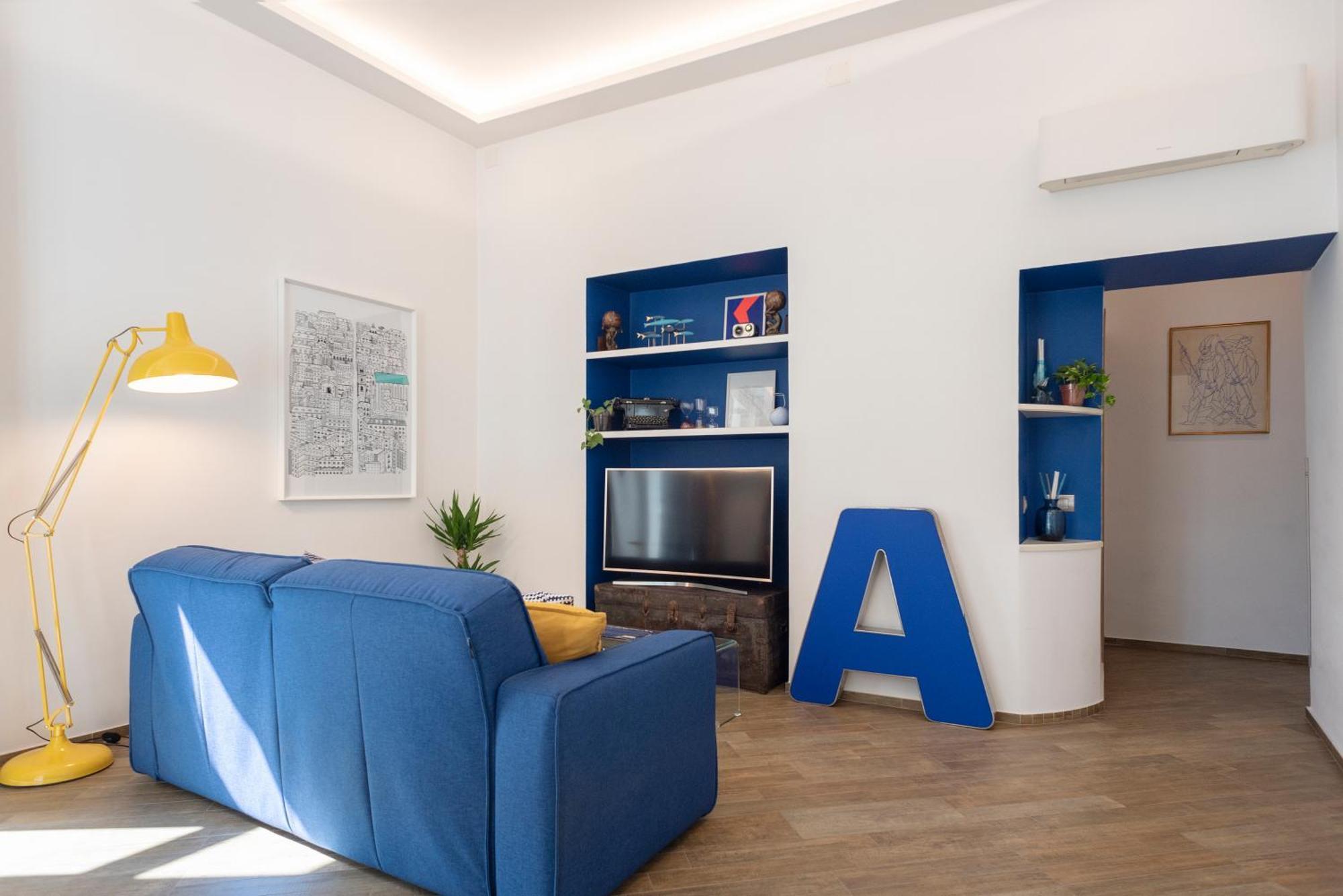 Apartment La Casa Blu A Toledo Di Alberto Naples